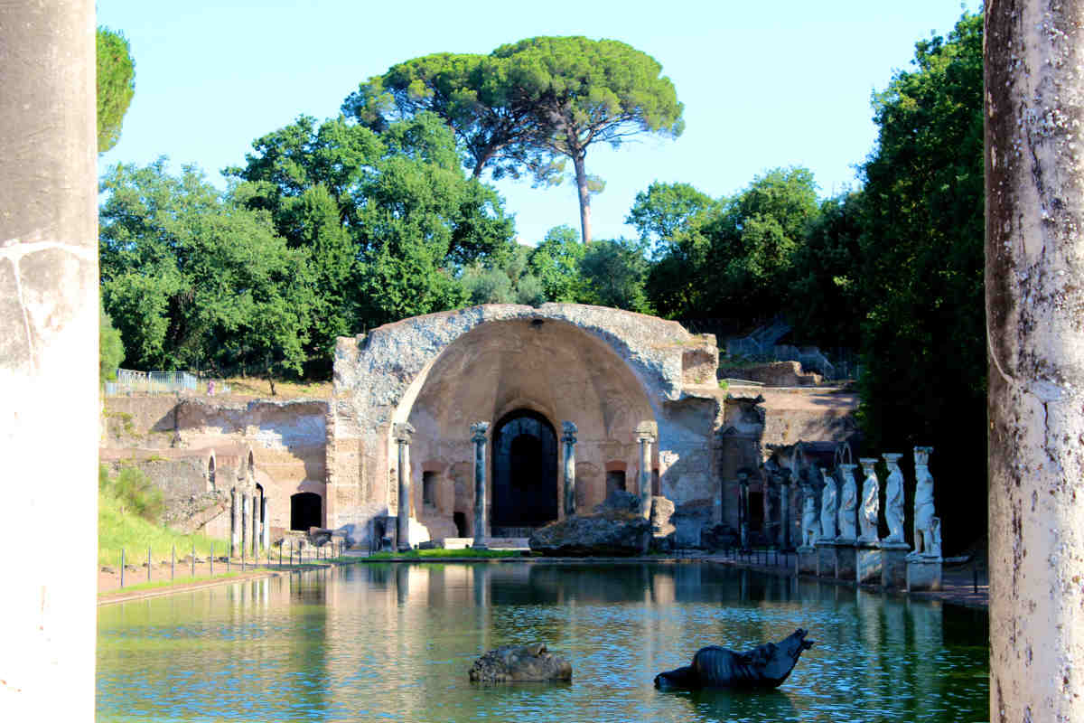 archaeological sites in italy caponis hadrians villa rome lazio