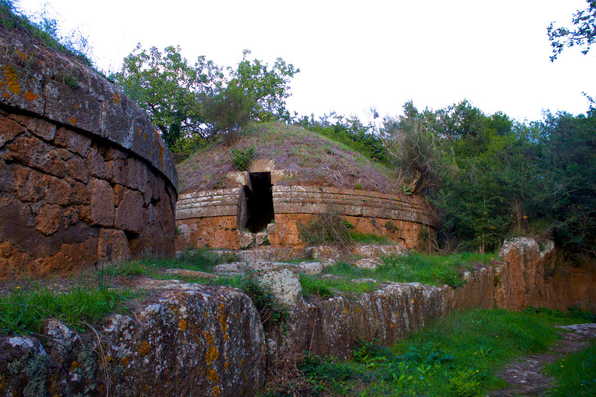 archaeological sites in italy cerveteri tombs outside lazio italy