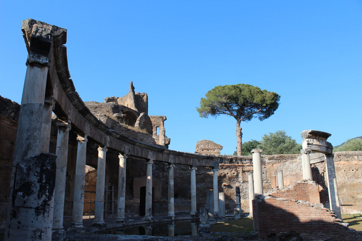 archaeological sites in italy maritime theater hadrian villa tivoli lazio rome