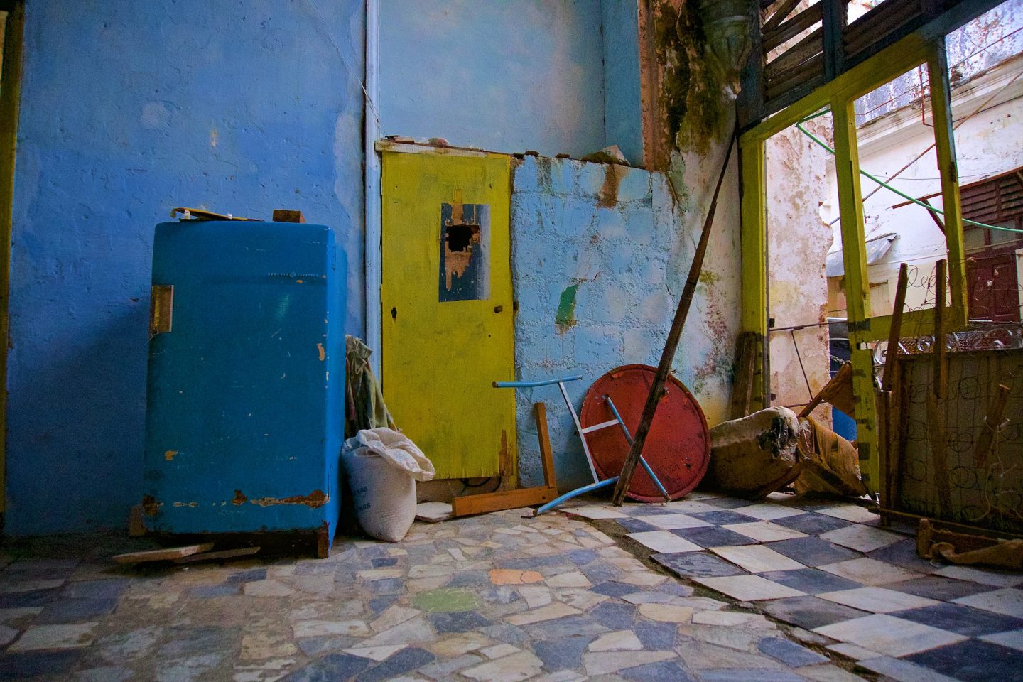 Abandoned fridge in Havana. Daily life in Cuba.