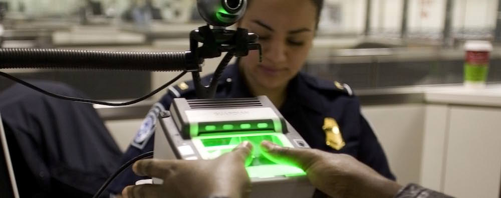 US Border Patrol Agent - How to Protect Your Privacy at the US Border