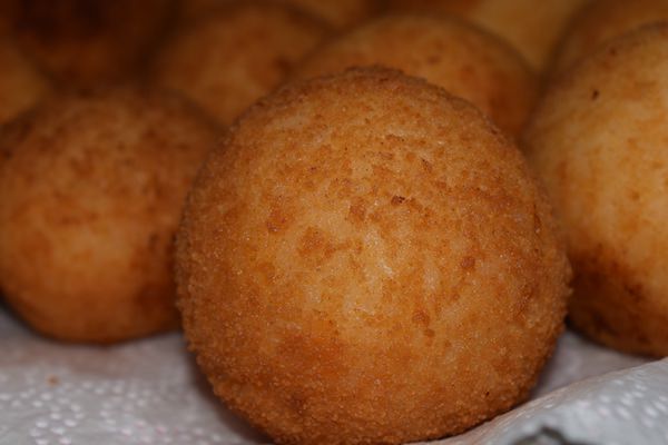 Arancini - Authentic Traveling - Your Quick Guide to Sicily